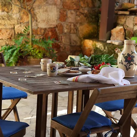 Dimora Li Santi E Casina Matilde *