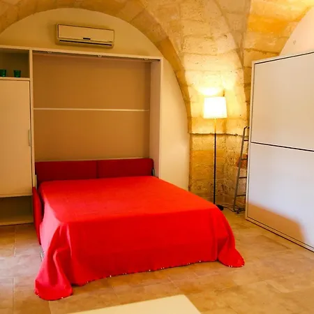 Dimora Li Santi E Casina Matilde