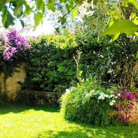 Dimora Li Santi E Casina Matilde