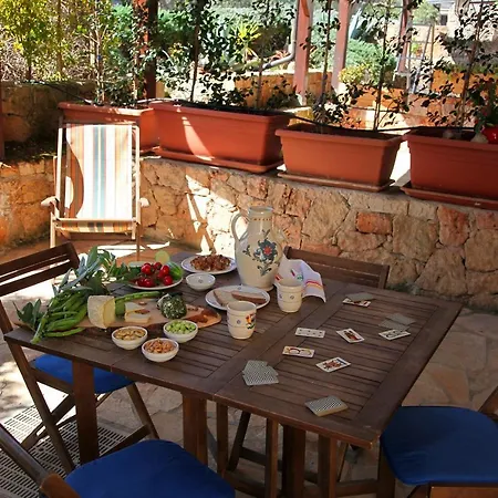 Dimora Li Santi E Casina Matilde 度假居